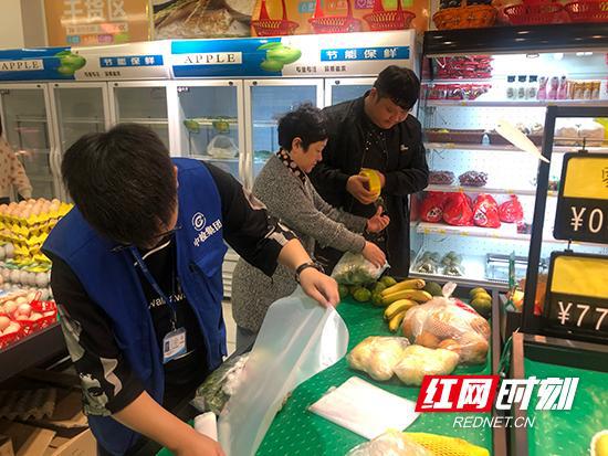 永定區市監局開展“兩節”前食用農產品批發環節專項抽檢，全力守護“菜籃子”安全
